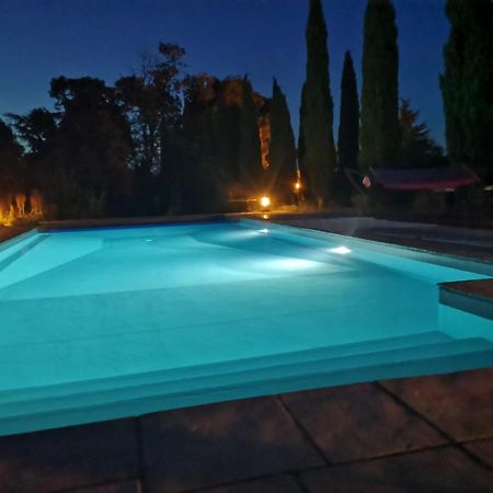 Le Durivum Hotell Montaigu-Vendee Eksteriør bilde