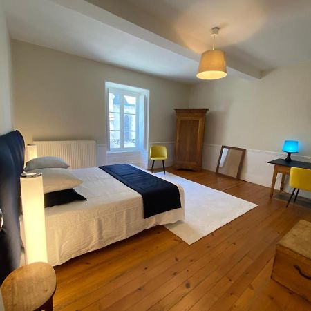 Le Durivum Hotell Montaigu-Vendee Eksteriør bilde