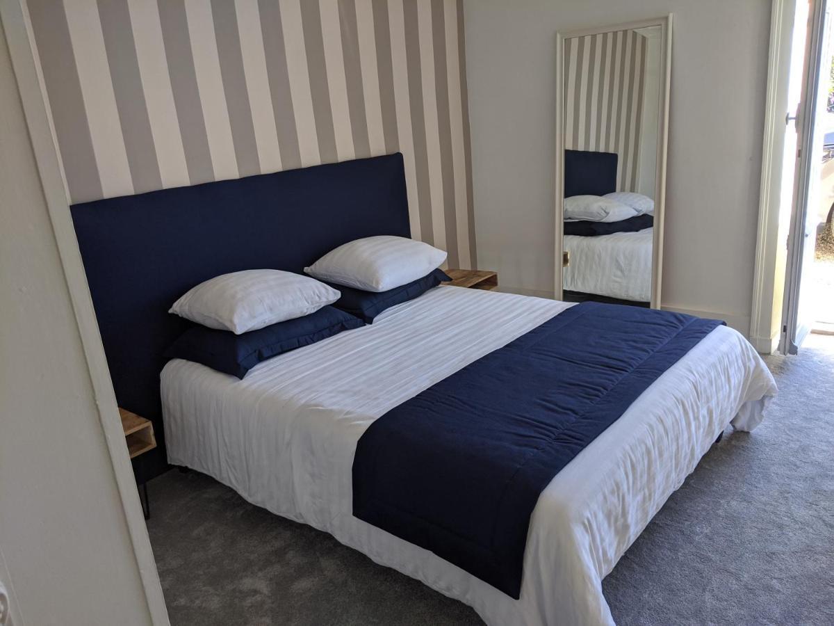Le Durivum Hotell Montaigu-Vendee Eksteriør bilde