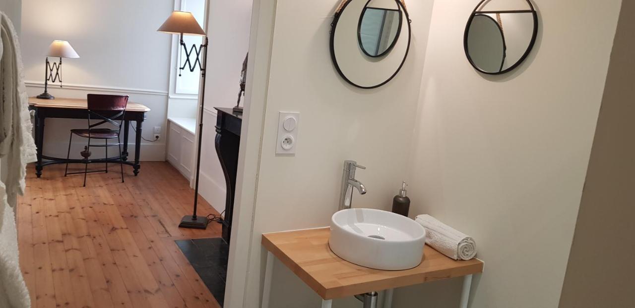 Le Durivum Hotell Montaigu-Vendee Eksteriør bilde