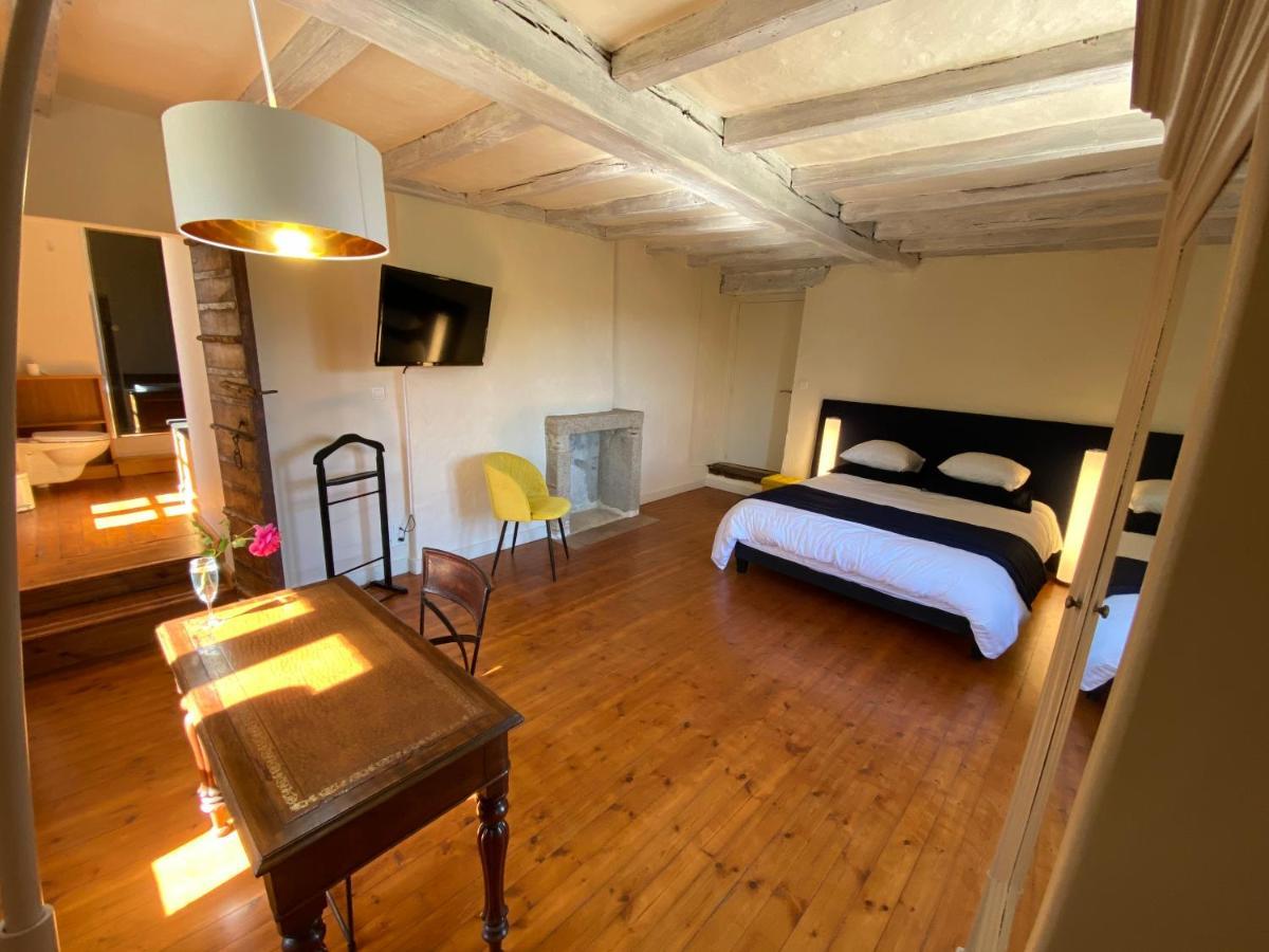Le Durivum Hotell Montaigu-Vendee Eksteriør bilde