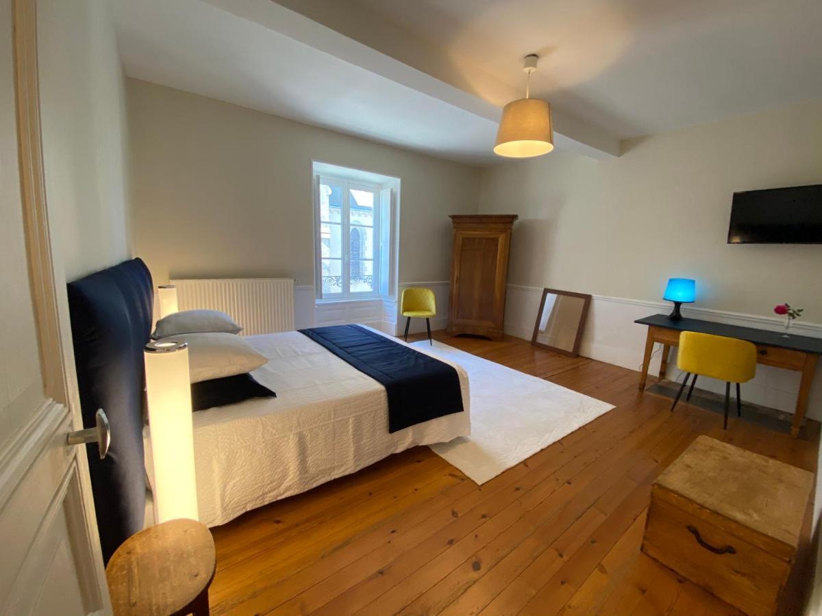 Le Durivum Hotell Montaigu-Vendee Eksteriør bilde