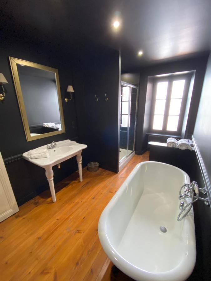 Le Durivum Hotell Montaigu-Vendee Eksteriør bilde